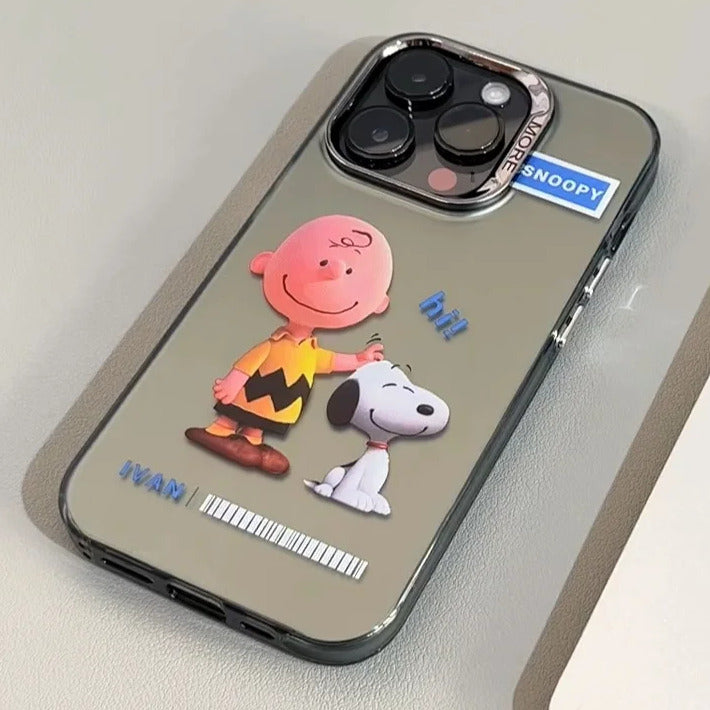 Unique mirror phone case featuring the classic Peanuts characters, Snoopy and Charlie Brown.  Design includes "HI" text and a bold "SNOOPY" label for a cool look.